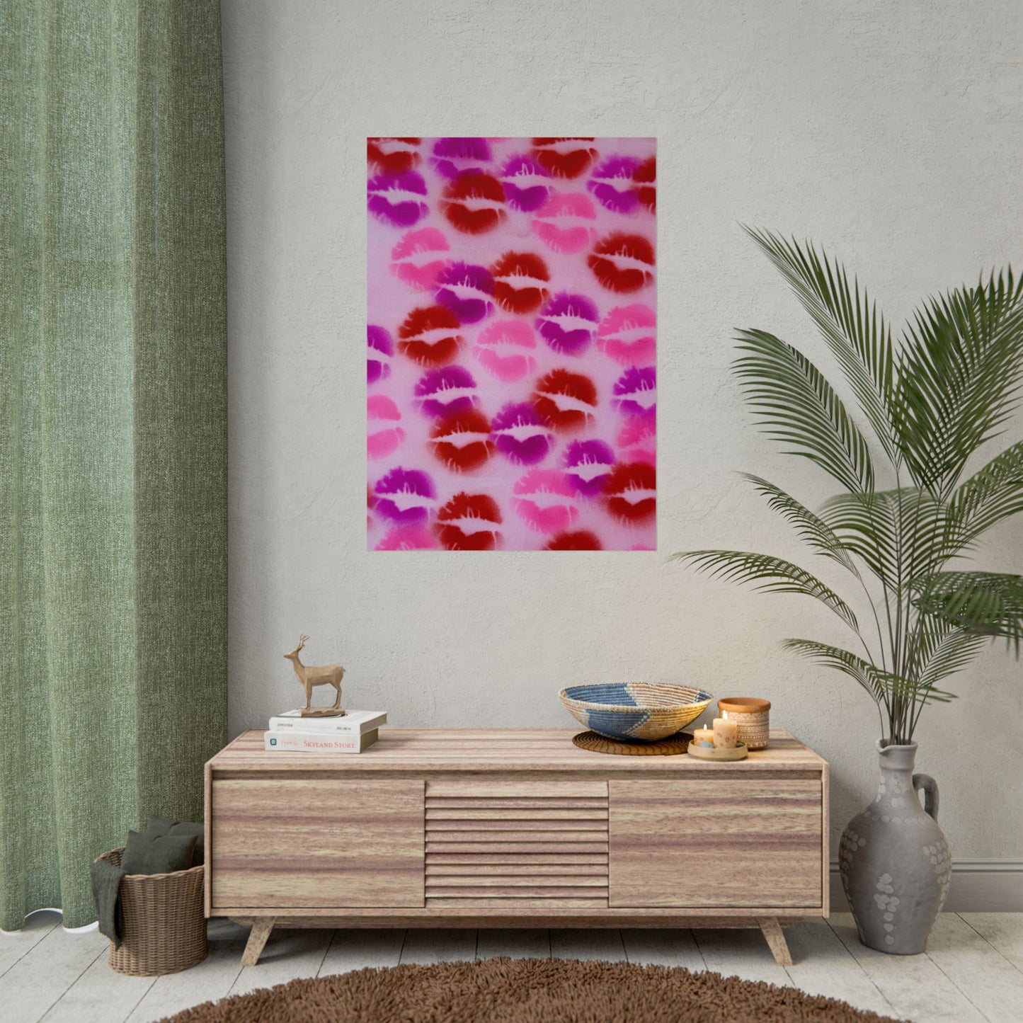 "mwah!" airbrush rolled print