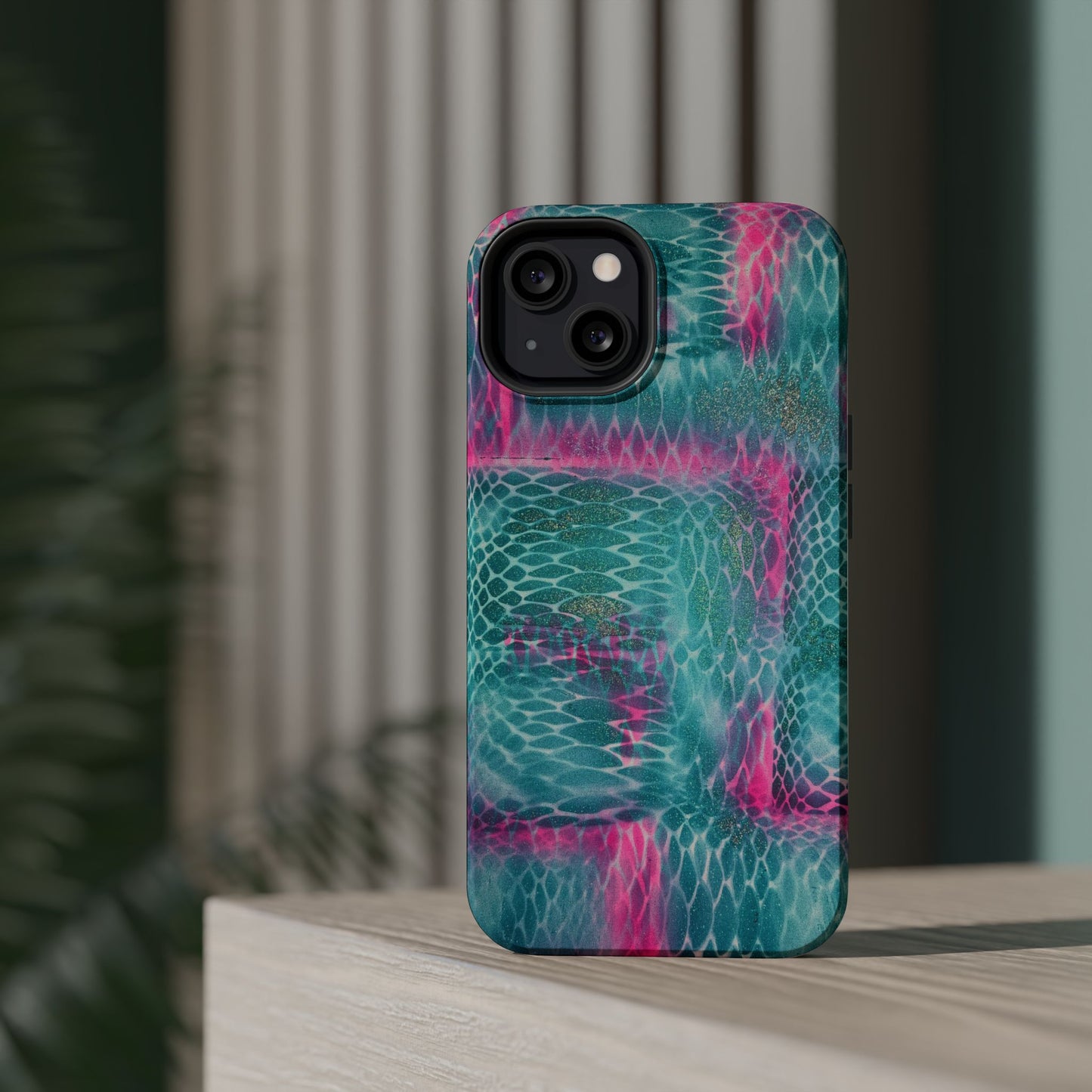 MagSafe "snakeskin" airbrush iPhone case