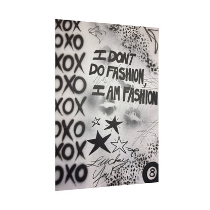"i am fashion" airbrush rolled print