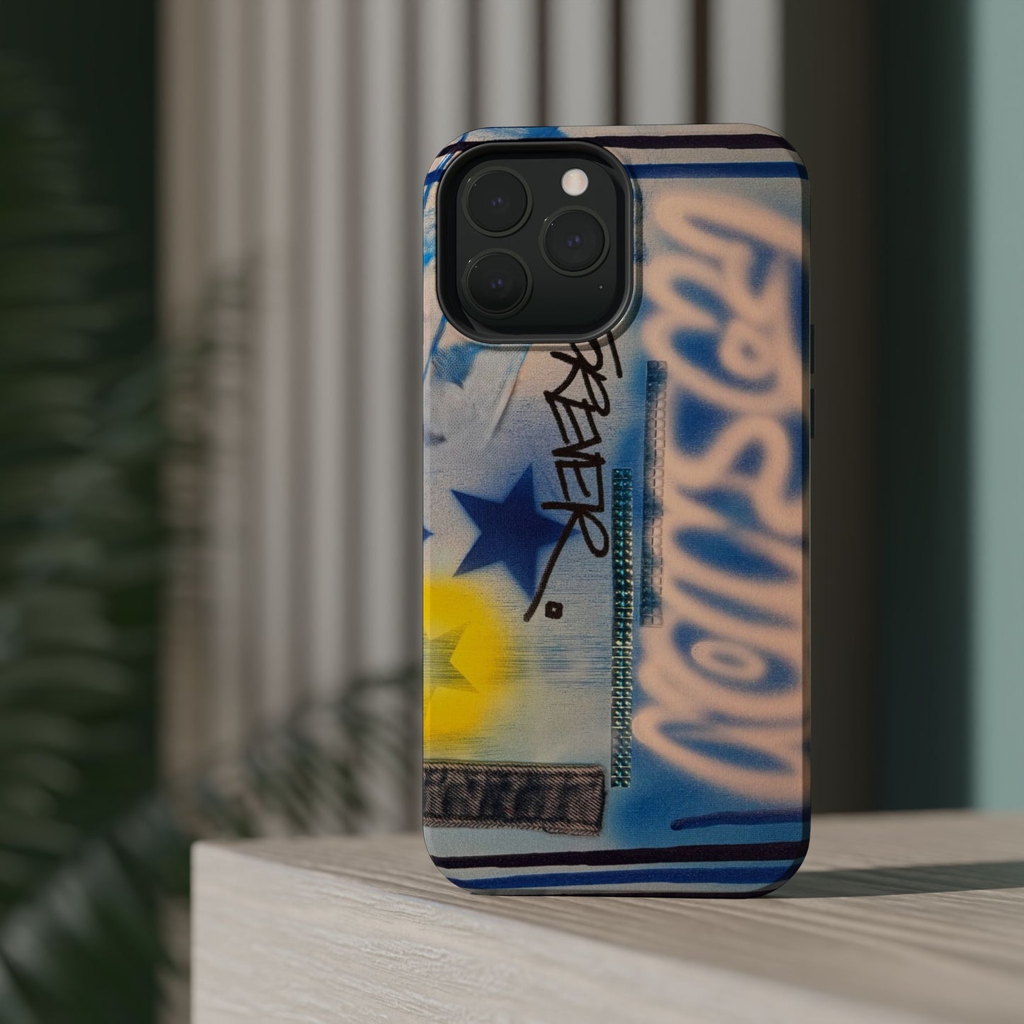 MagSafe "fashion forever" airbrush iPhone case