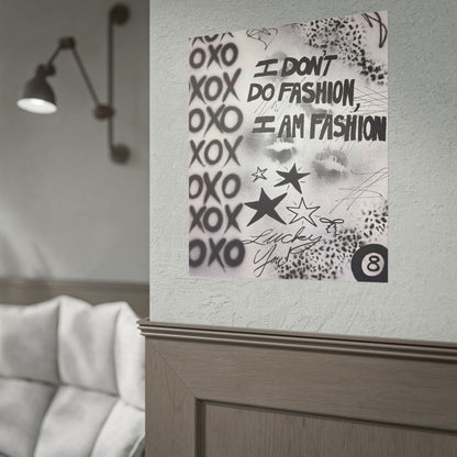 "i am fashion" airbrush rolled print