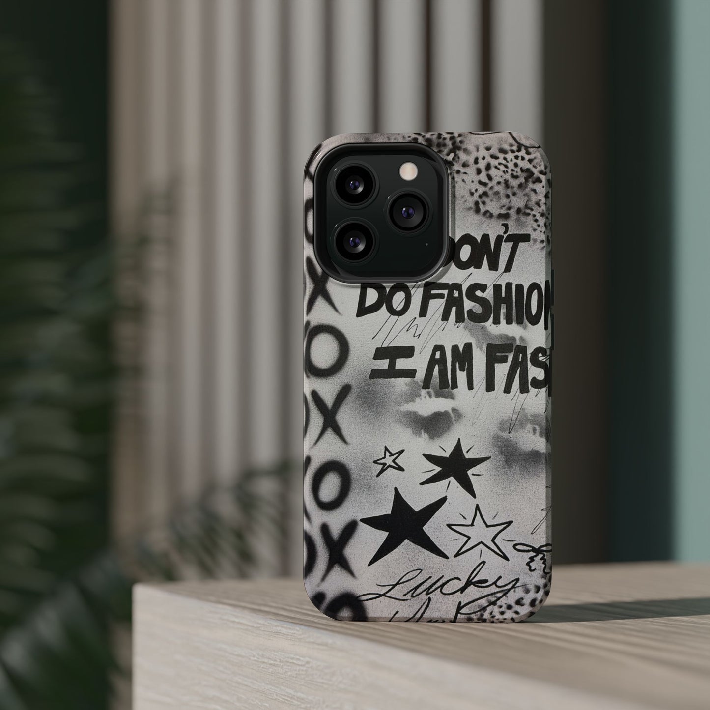 MagSafe "i am fashion" airbrush iPhone case