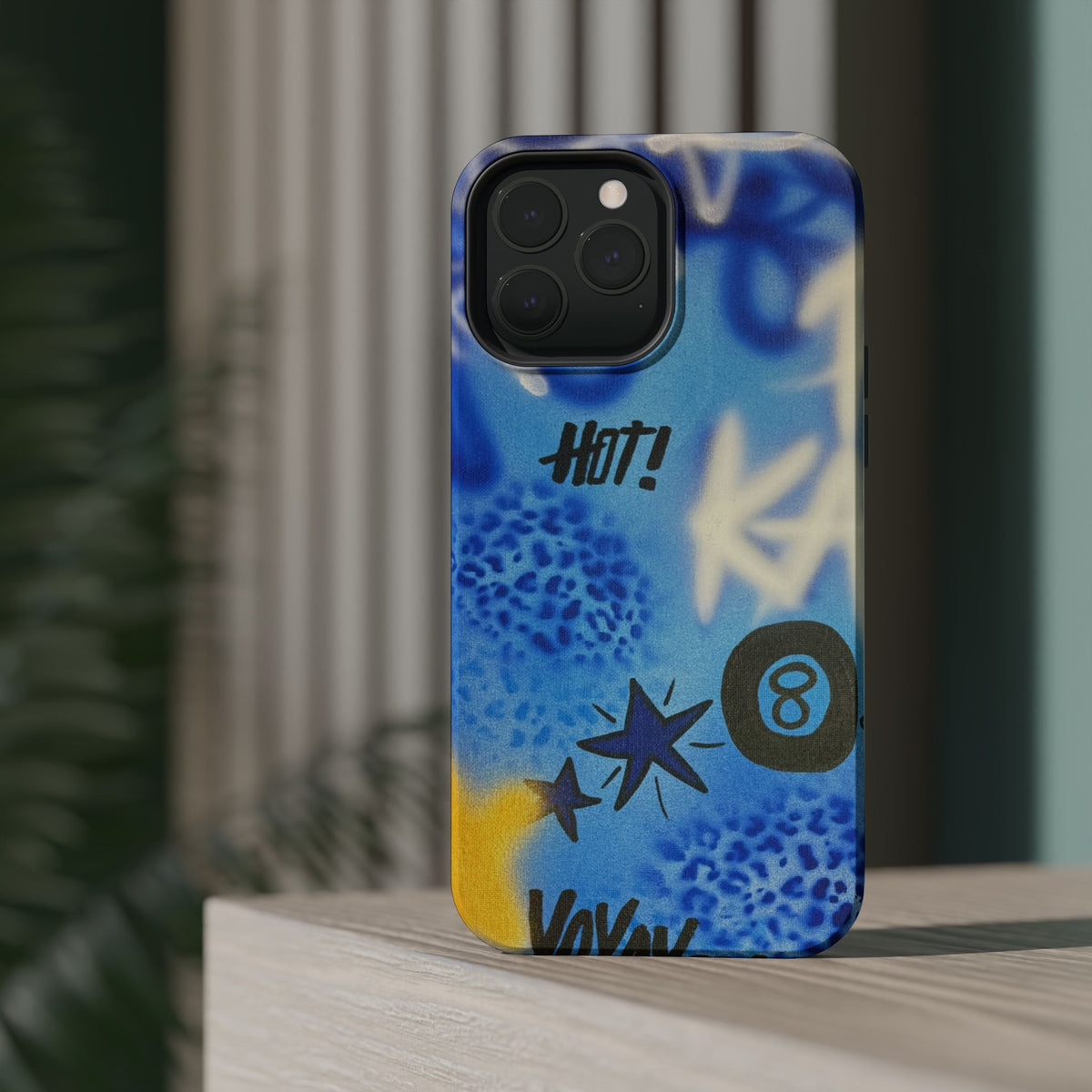 MagSafe "brilliant blues" airbrush iPhone case