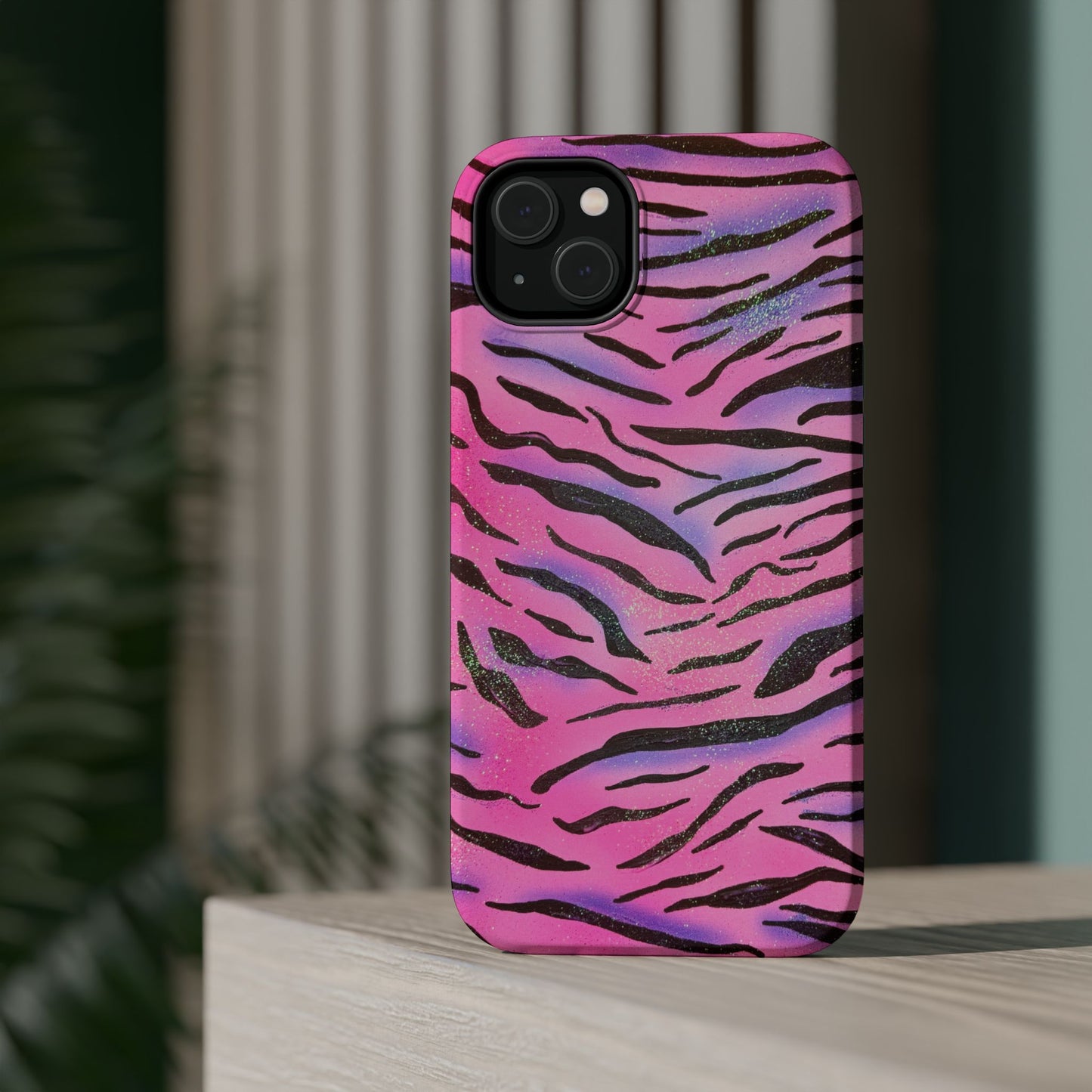 MagSafe "glitter zebra" airbrush iPhone case