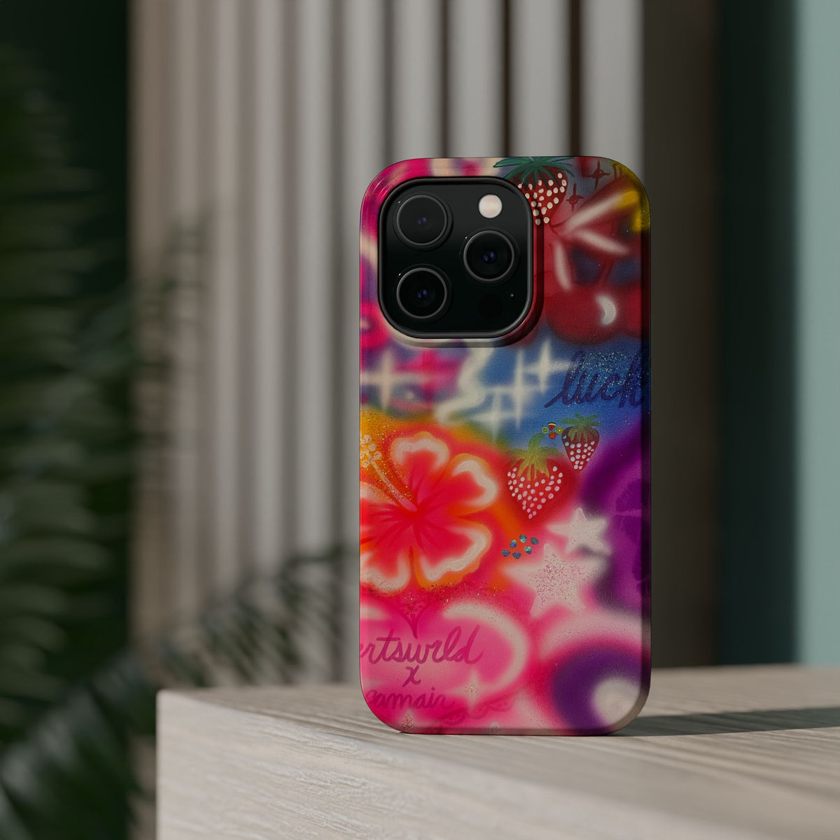 MagSafe „luck & luv“ Airbrush iPhone-Hülle