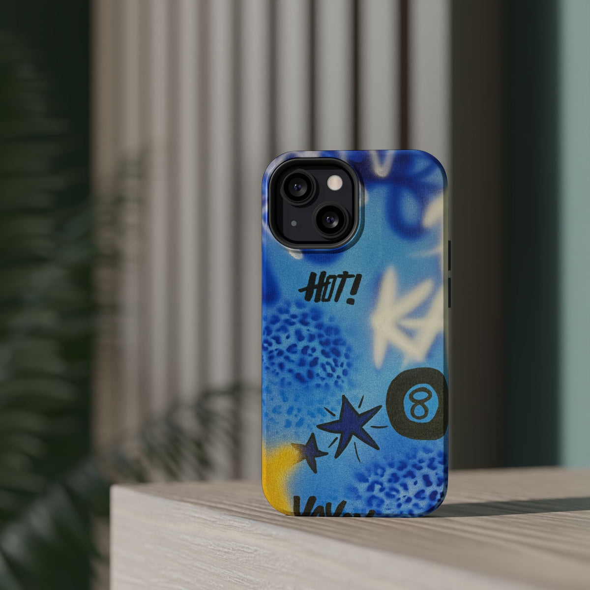 MagSafe "brilliant blues" airbrush iPhone case
