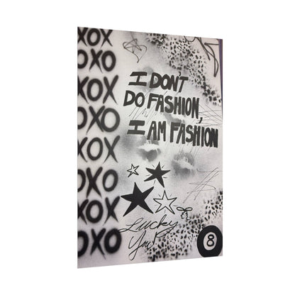 "i am fashion" airbrush rolled print