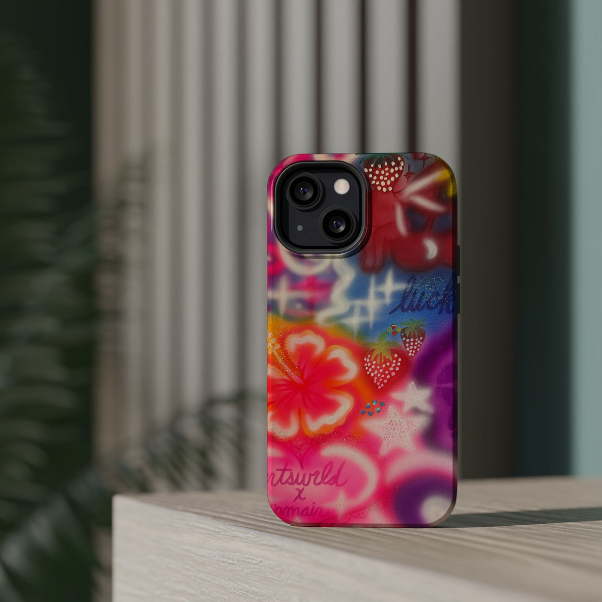 MagSafe „luck & luv“ Airbrush iPhone-Hülle