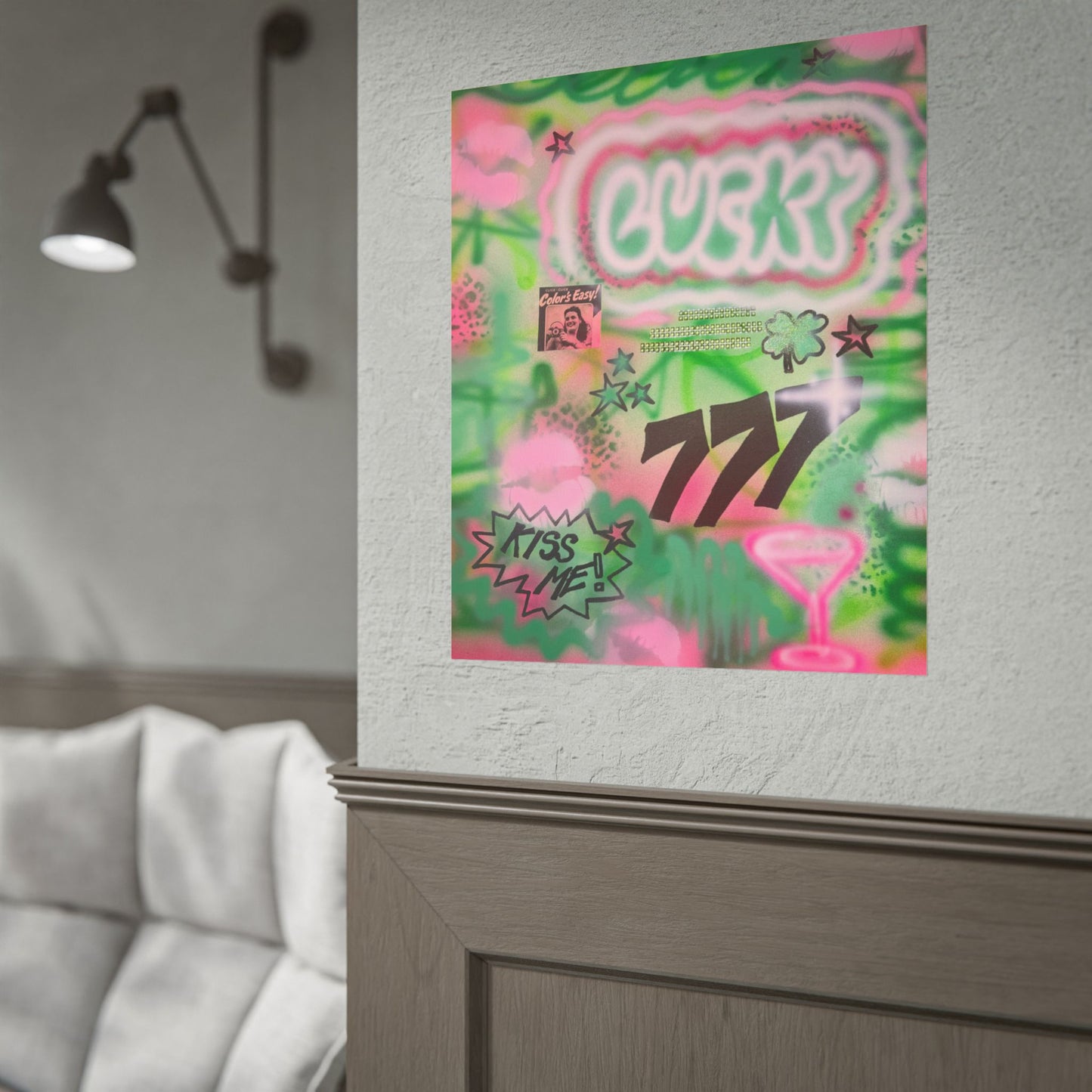 "so lucky" airbrush rolled print