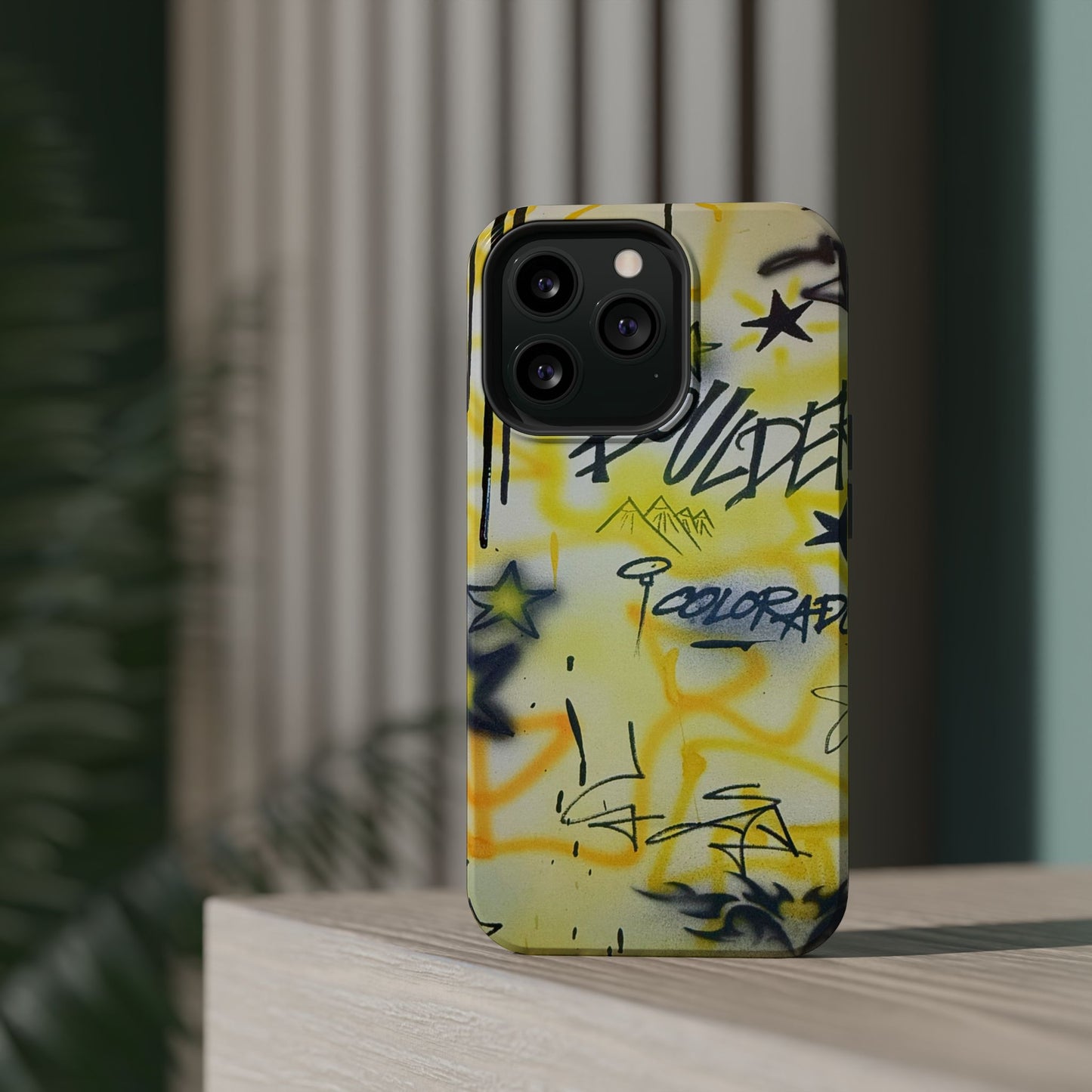 MagSafe "boulder" airbrush iPhone case