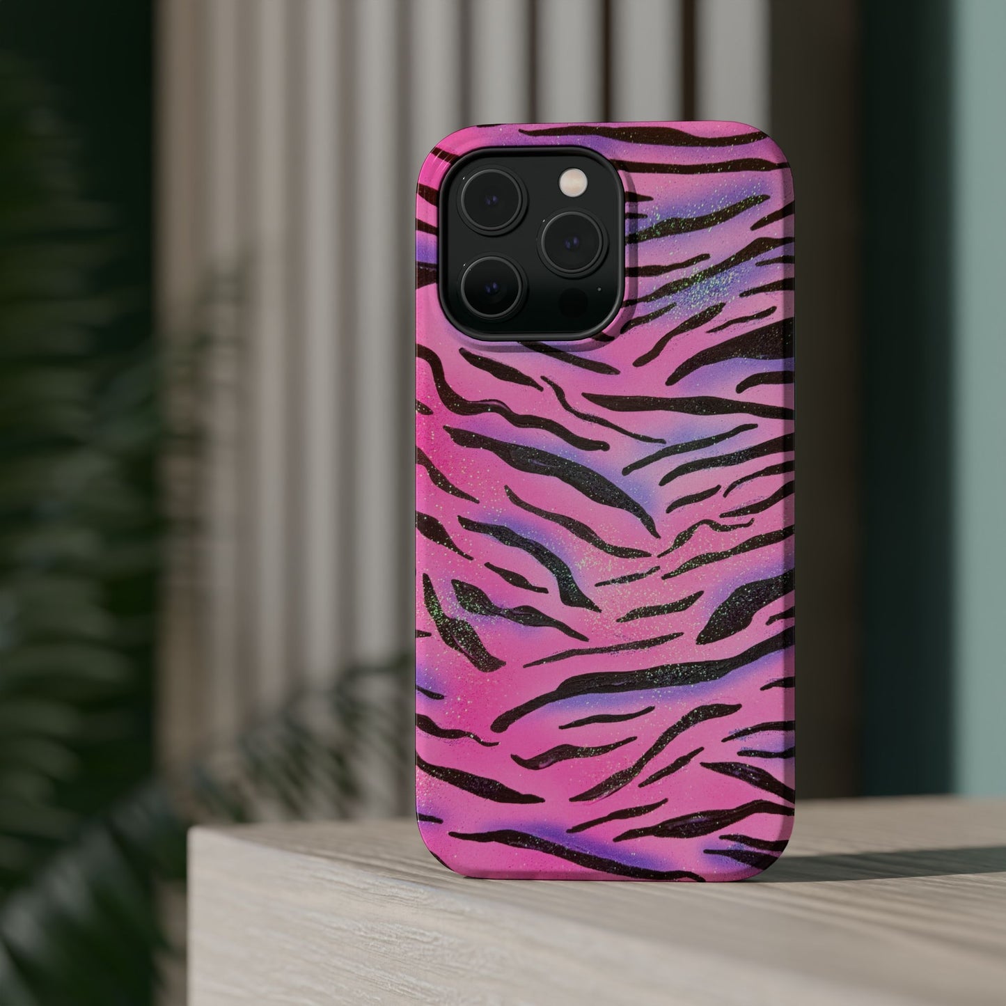 MagSafe "glitter zebra" airbrush iPhone case