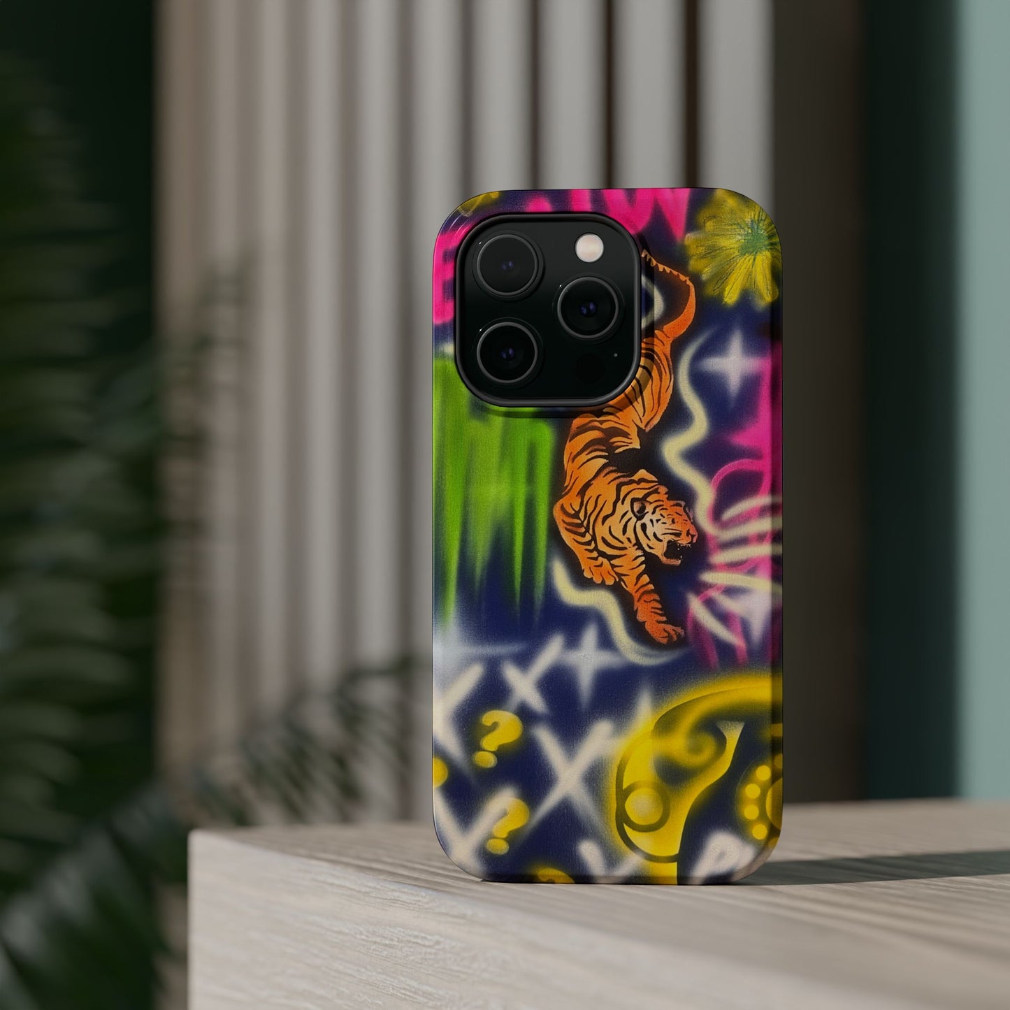 MagSafe "Mega Luv" Airbrush iPhone-Hülle
