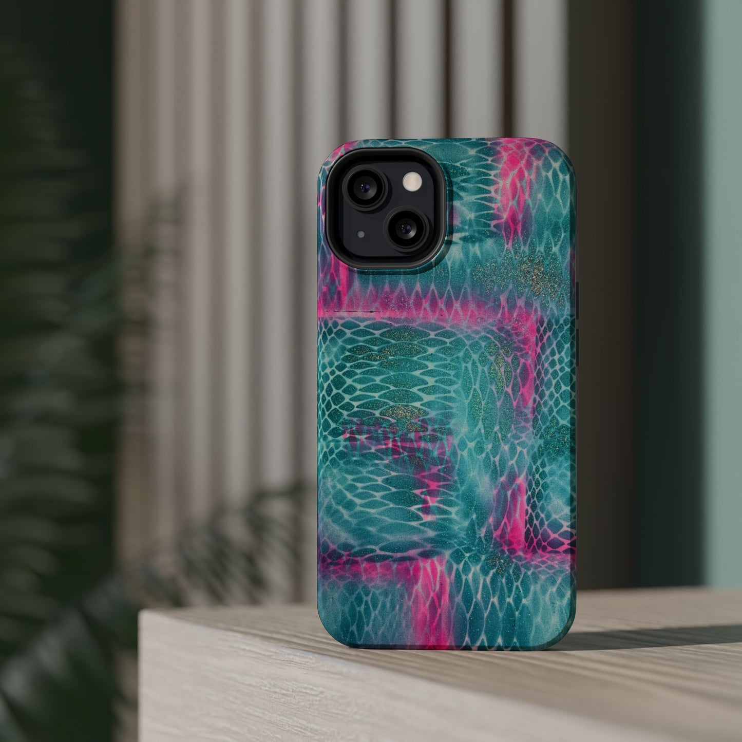 MagSafe "snakeskin" airbrush iPhone case