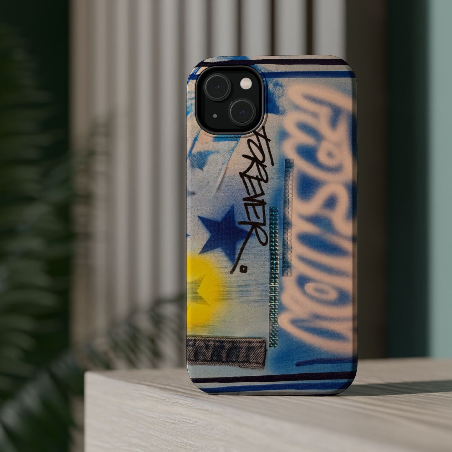 MagSafe "fashion forever" airbrush iPhone case