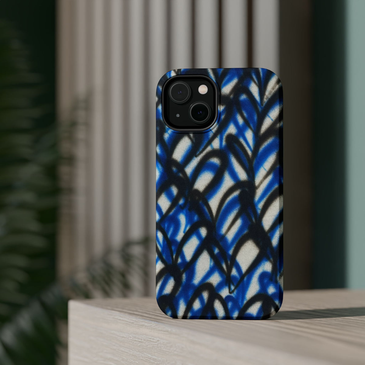 MagSafe "abstract hearts" airbrush iPhone case
