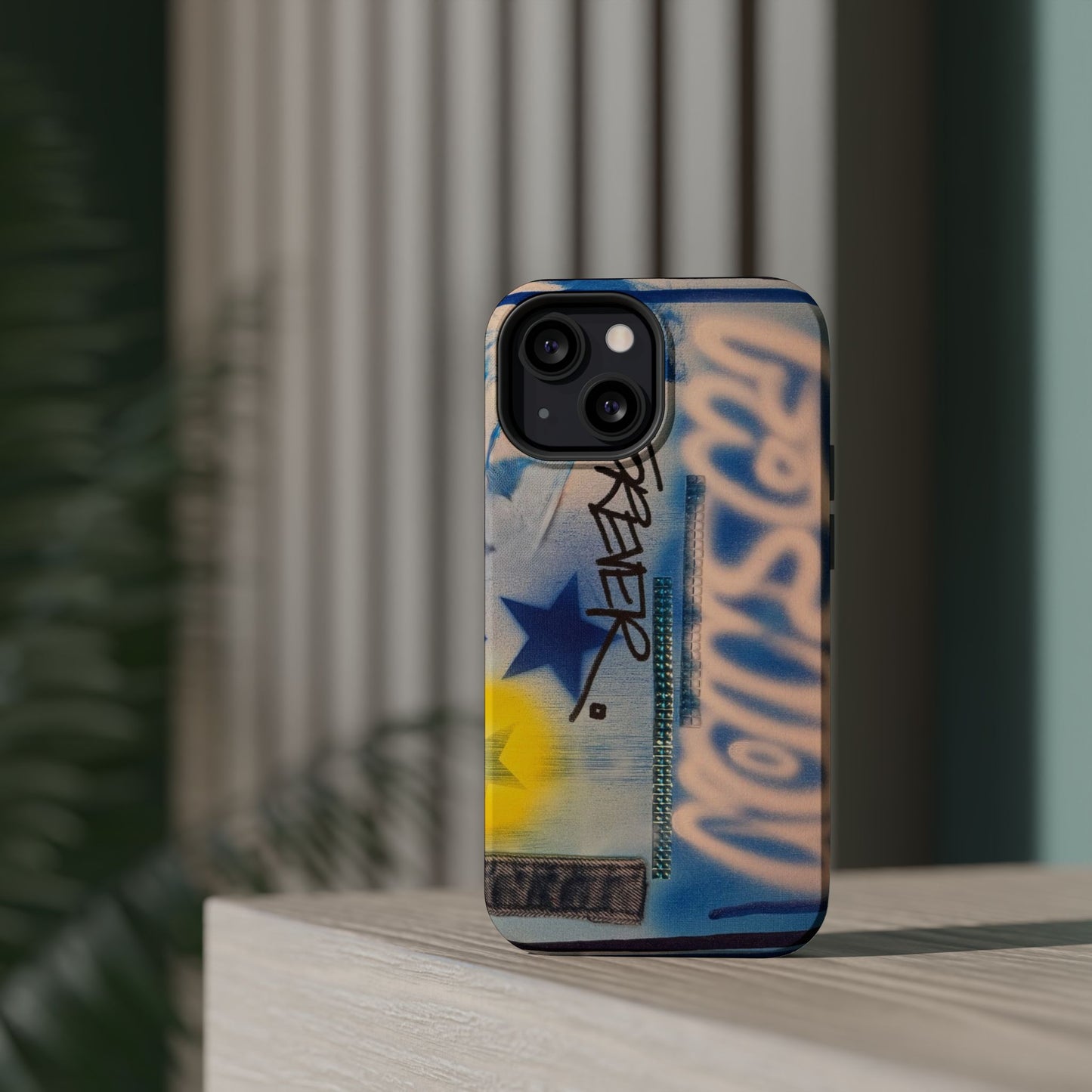 MagSafe "fashion forever" airbrush iPhone case