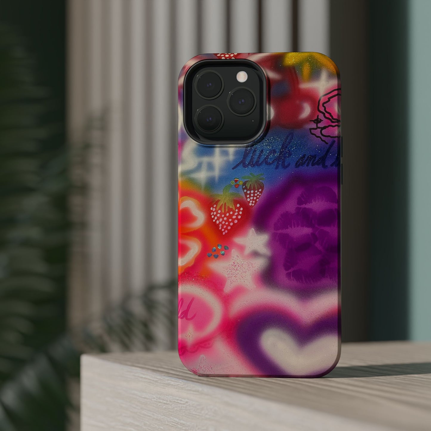 MagSafe „luck & luv pt. 2“ Airbrush iPhone Hülle