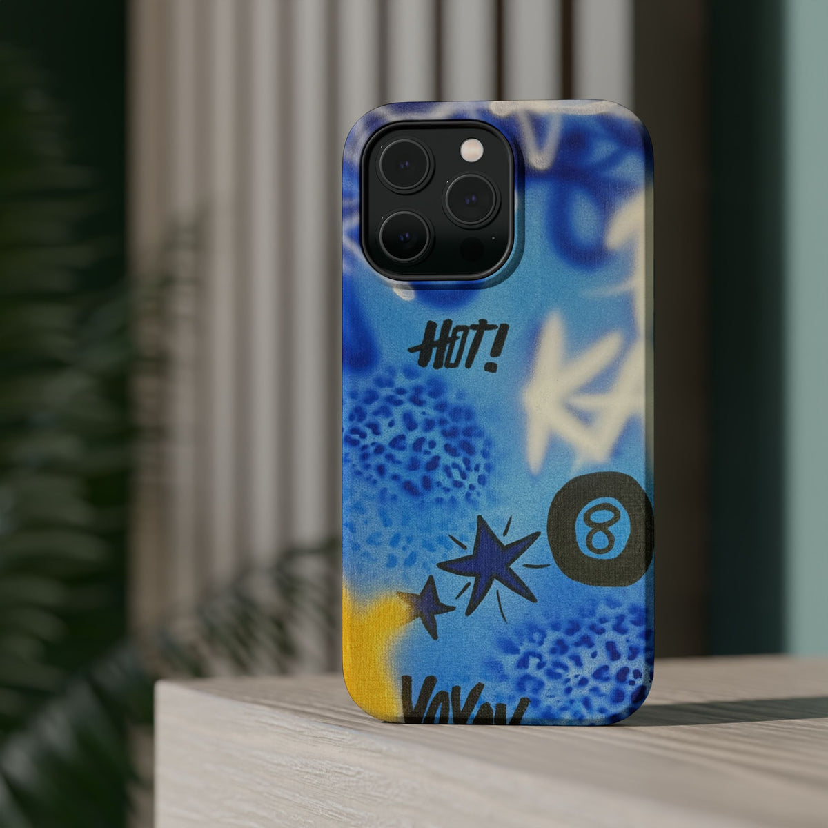 MagSafe "brilliant blues" airbrush iPhone case