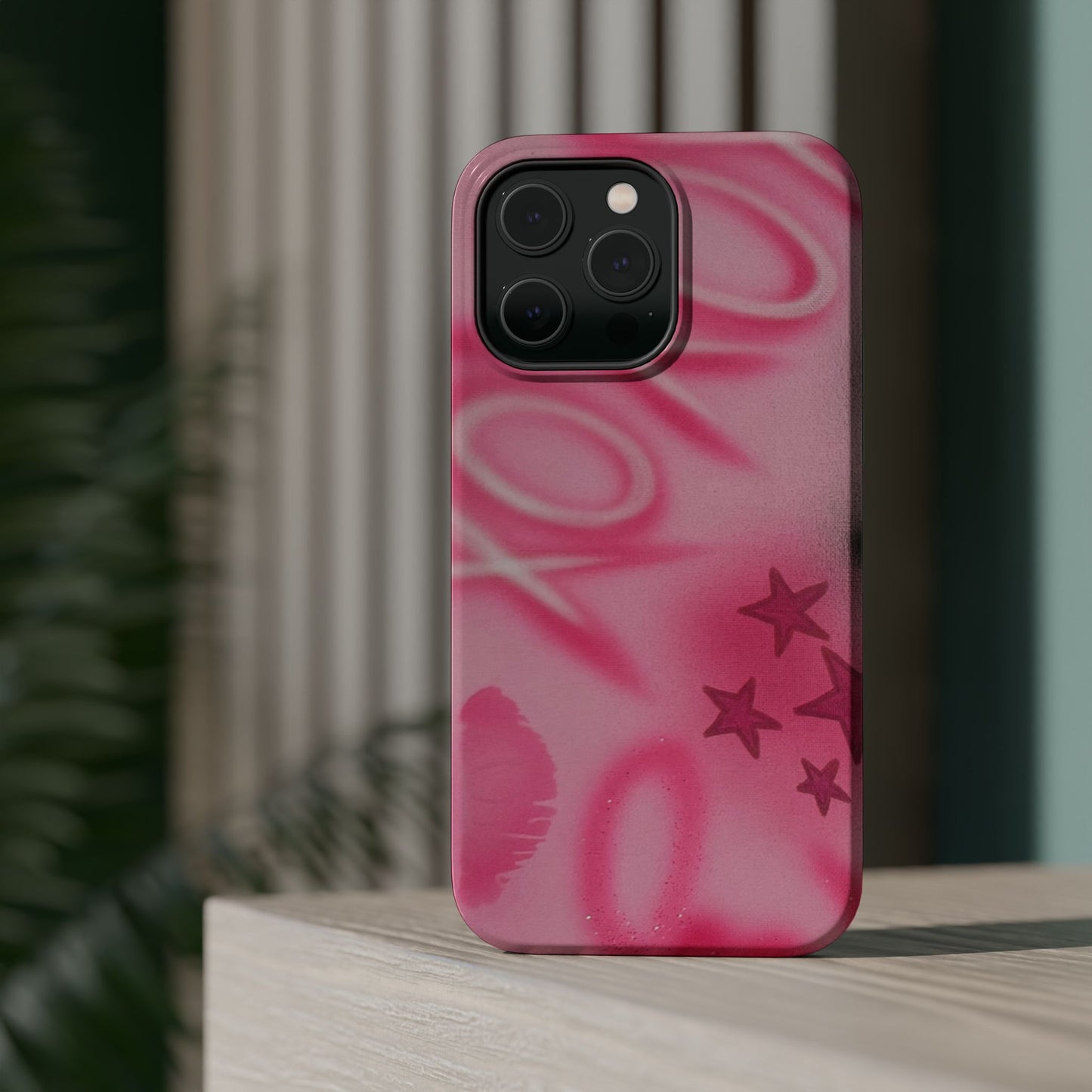 MagSafe "perfectly pink" airbrush iPhone case