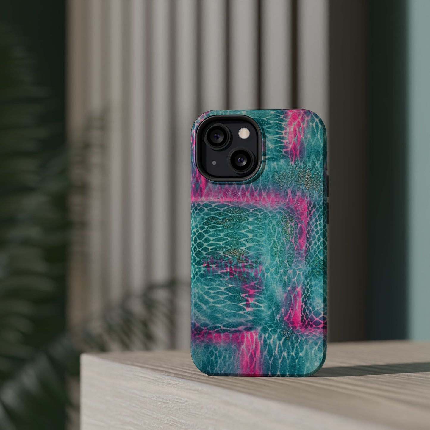 MagSafe "snakeskin" airbrush iPhone case