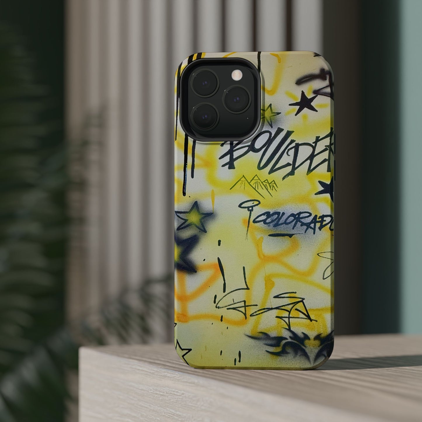 MagSafe "boulder" airbrush iPhone case