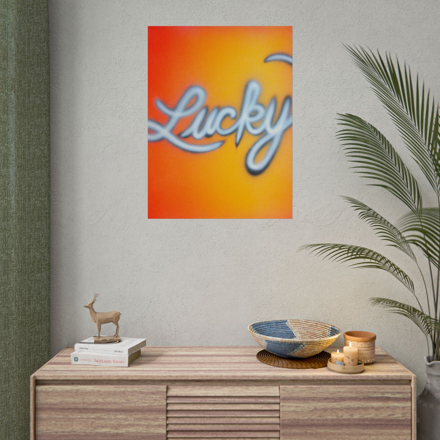 "lucky" airbrush rolled print