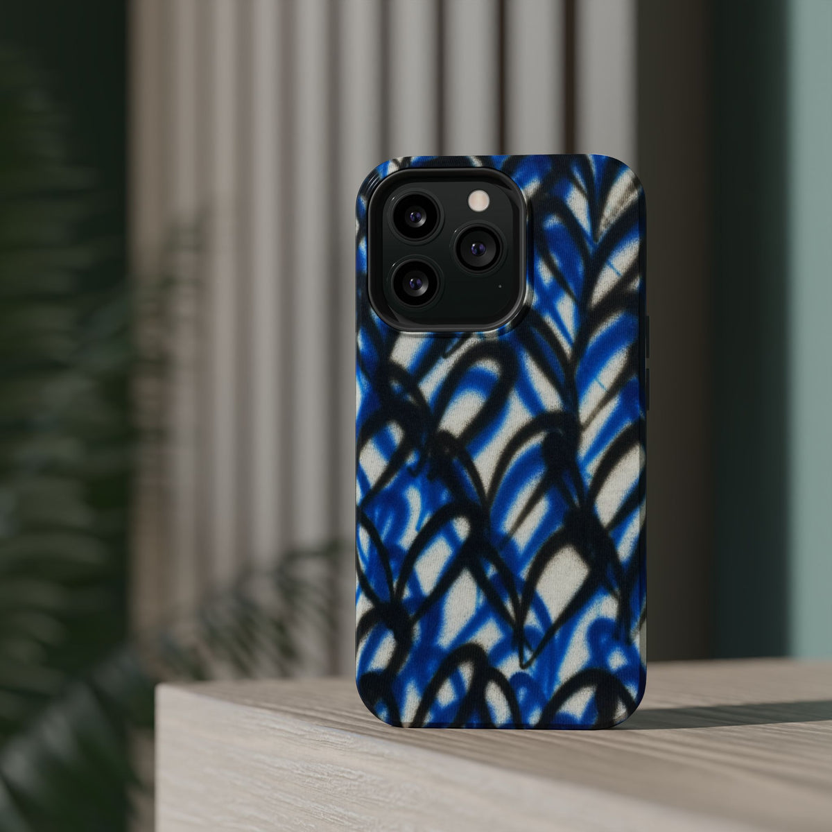 MagSafe "abstract hearts" airbrush iPhone case