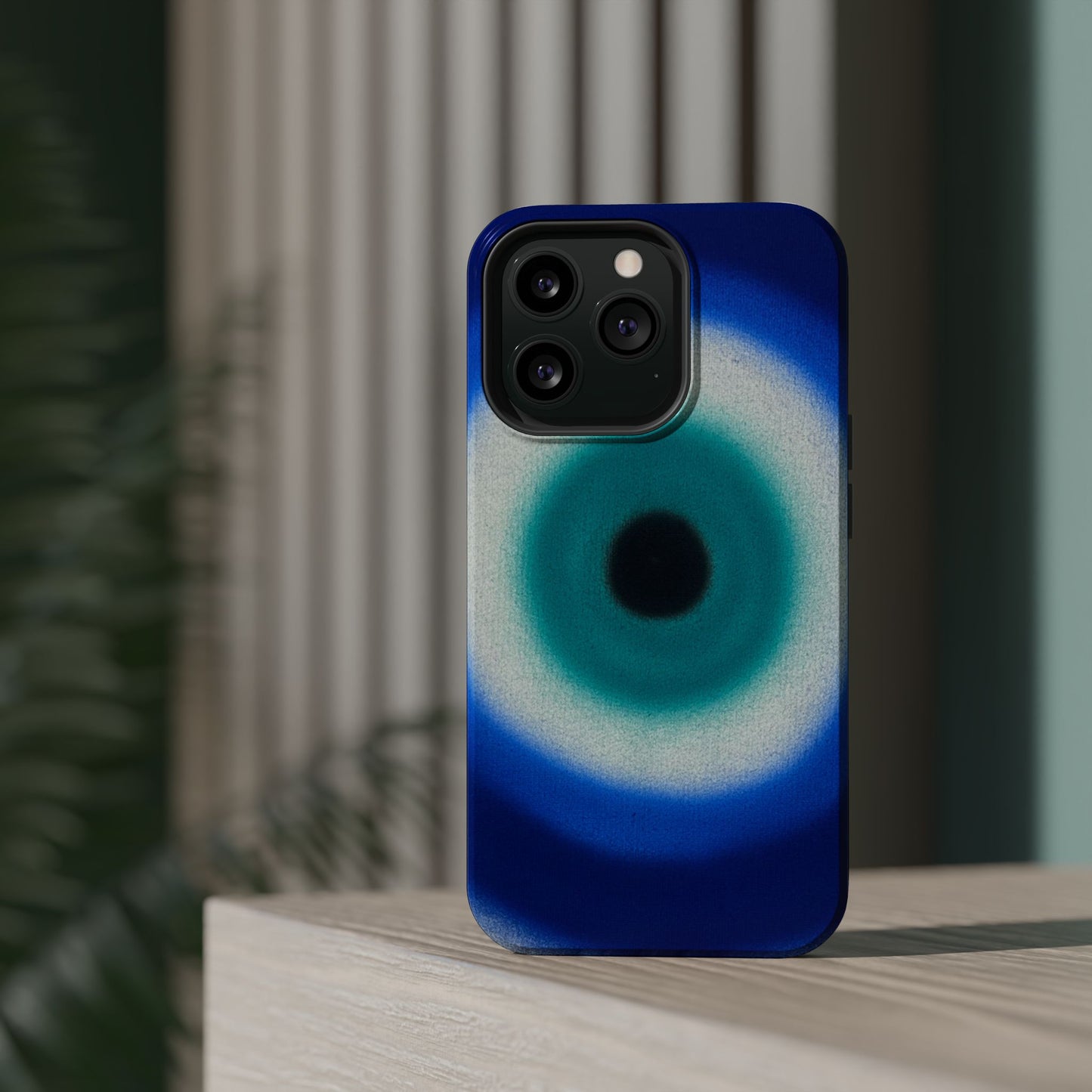 MagSafe „Evil Eye“ Airbrush iPhone-Hülle