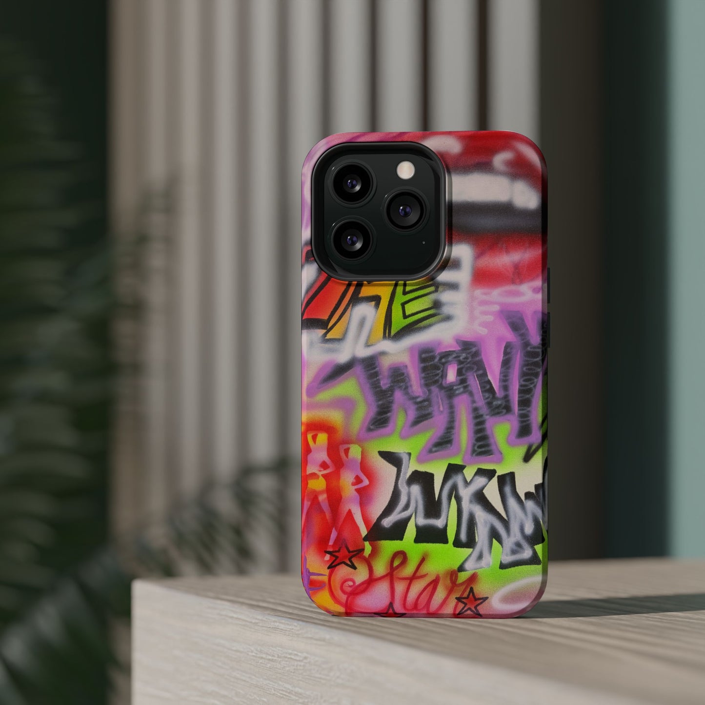 MagSafe "wynwood gold" airbrush iPhone case