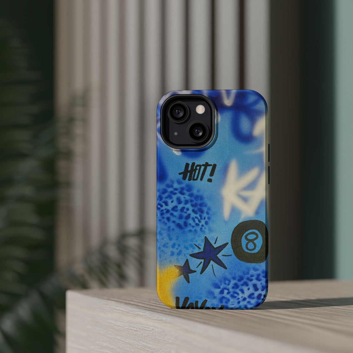 MagSafe "brilliant blues" airbrush iPhone case