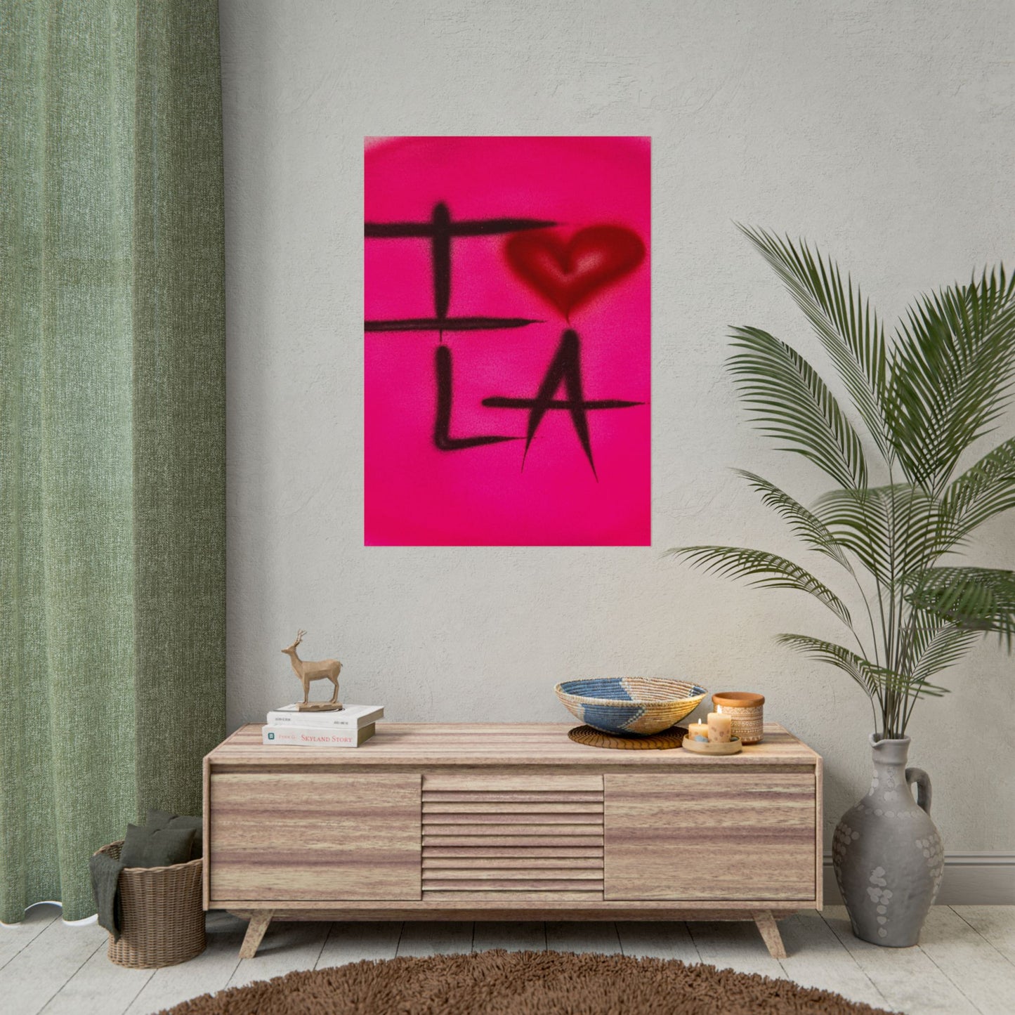 "i <3 LA" airbrush rolled print