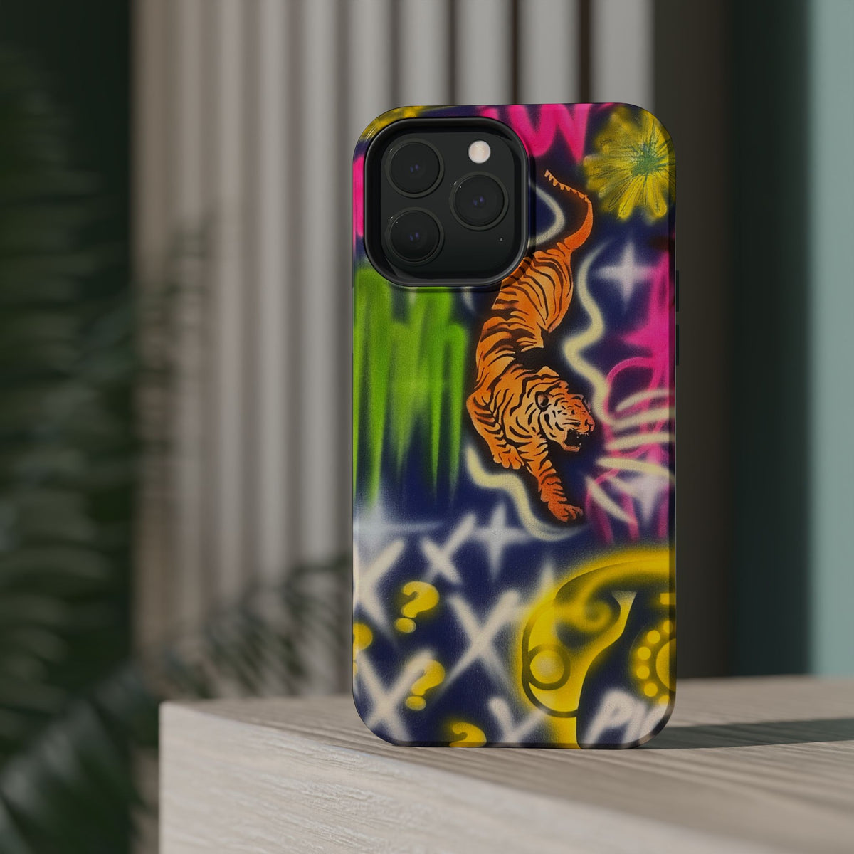 MagSafe "Mega Luv" Airbrush iPhone-Hülle
