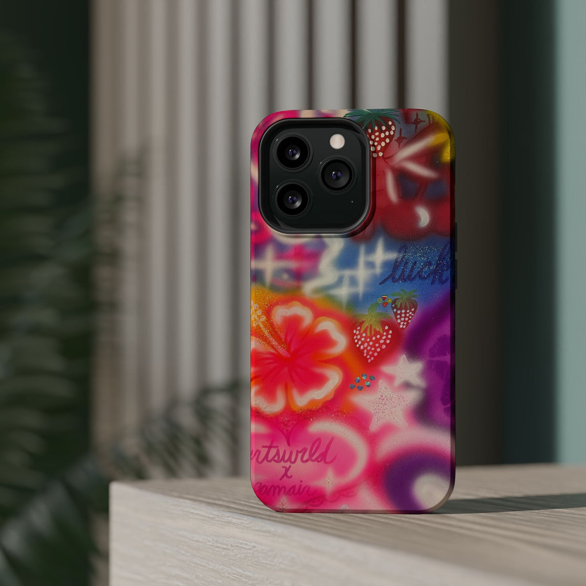 MagSafe „luck & luv“ Airbrush iPhone-Hülle