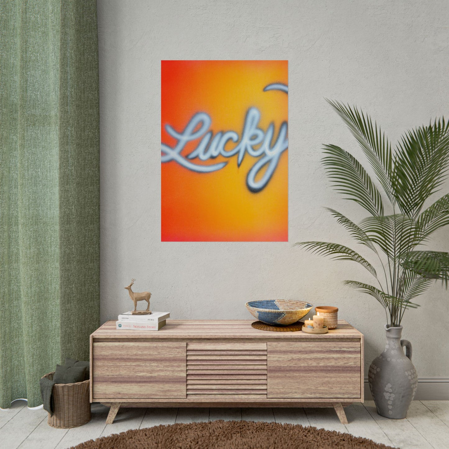 "lucky" airbrush rolled print