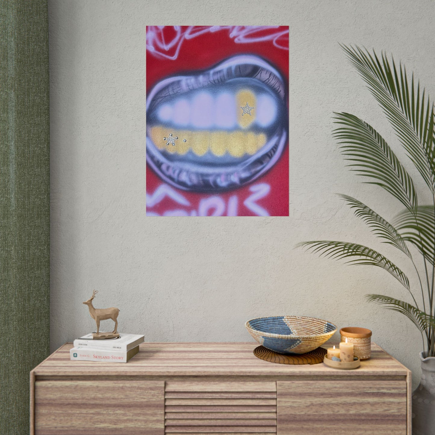 "bite me bling" airbrush rolled print