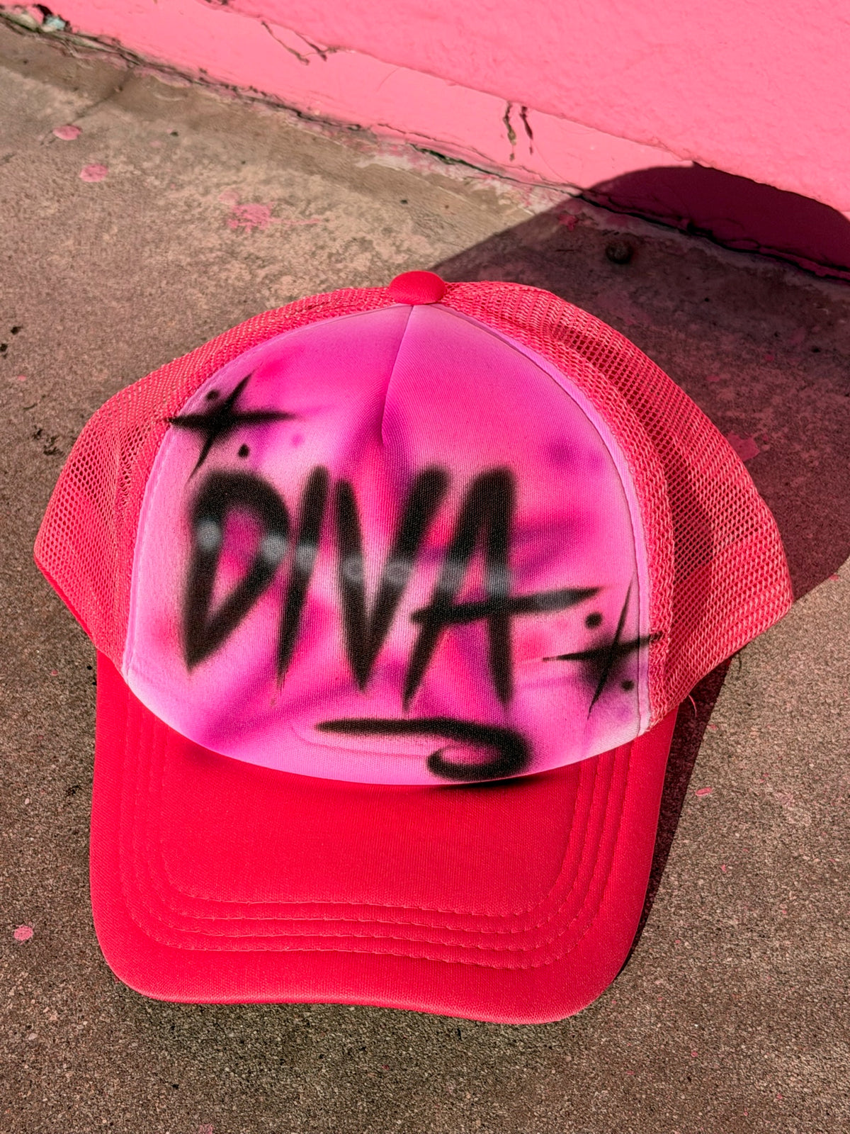"diva" pink airbrush hat