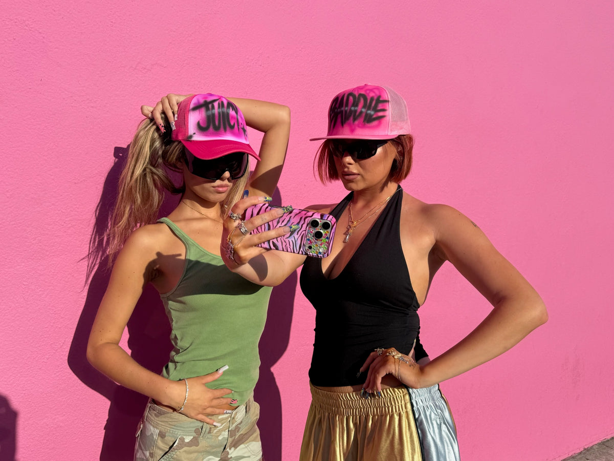 "juicy" airbrush pink hat
