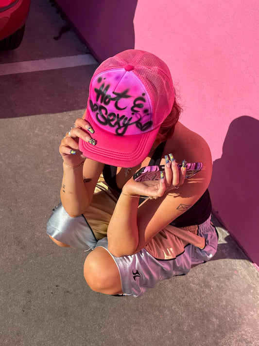 "hot & sexy" pink airbrush hat