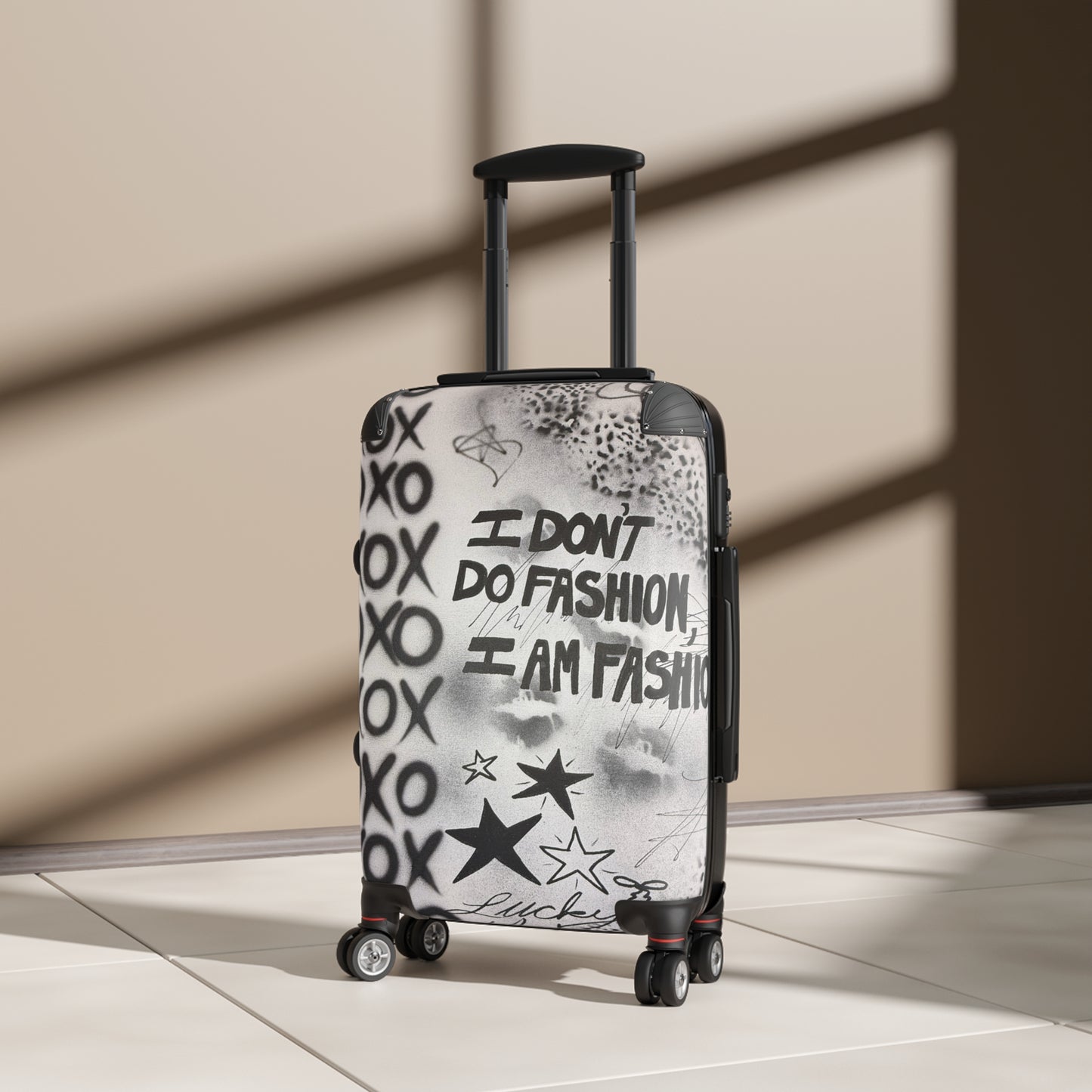 "i am fashion" airbrush suitcase