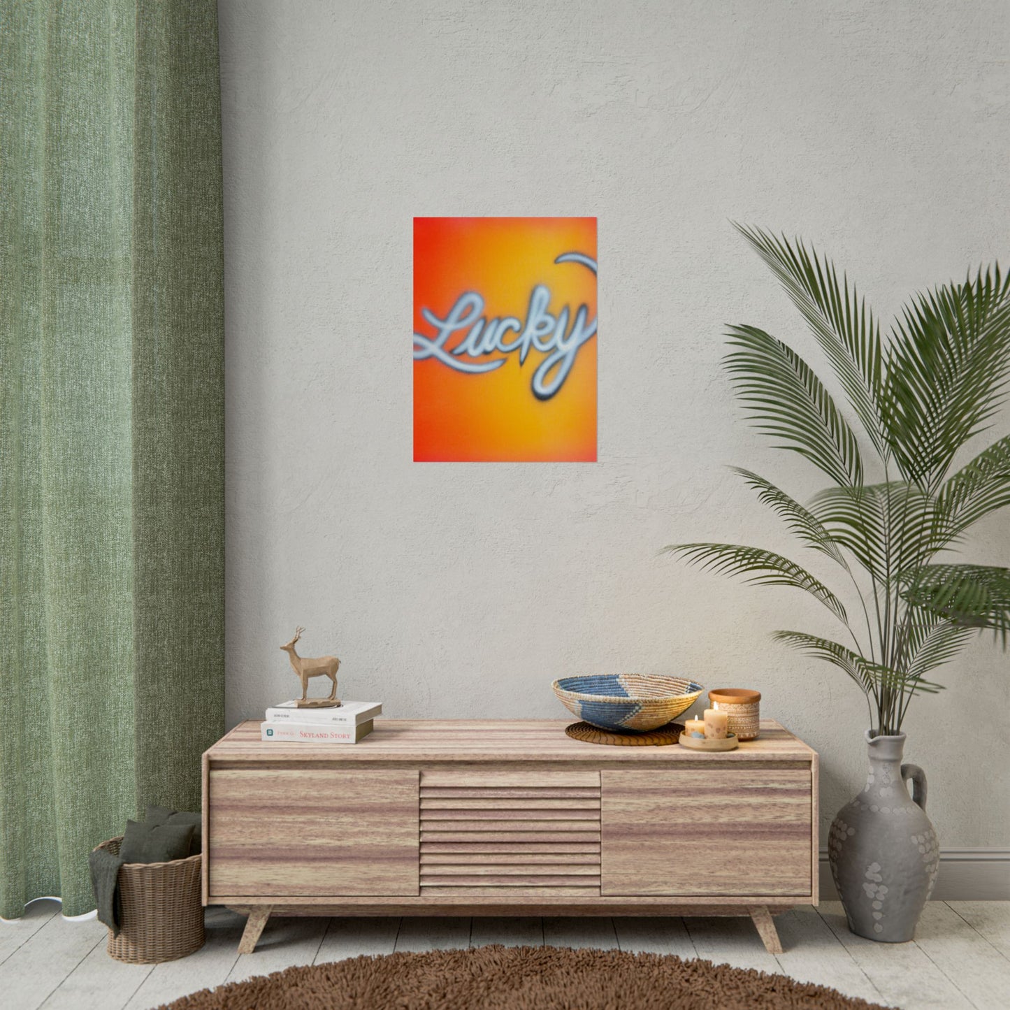 "lucky" airbrush rolled print