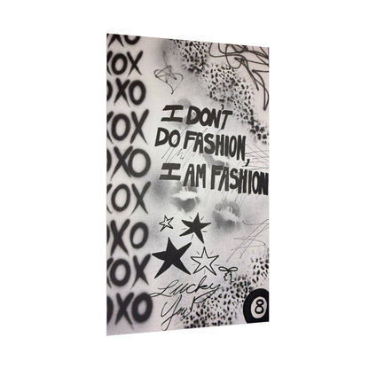 "i am fashion" airbrush rolled print