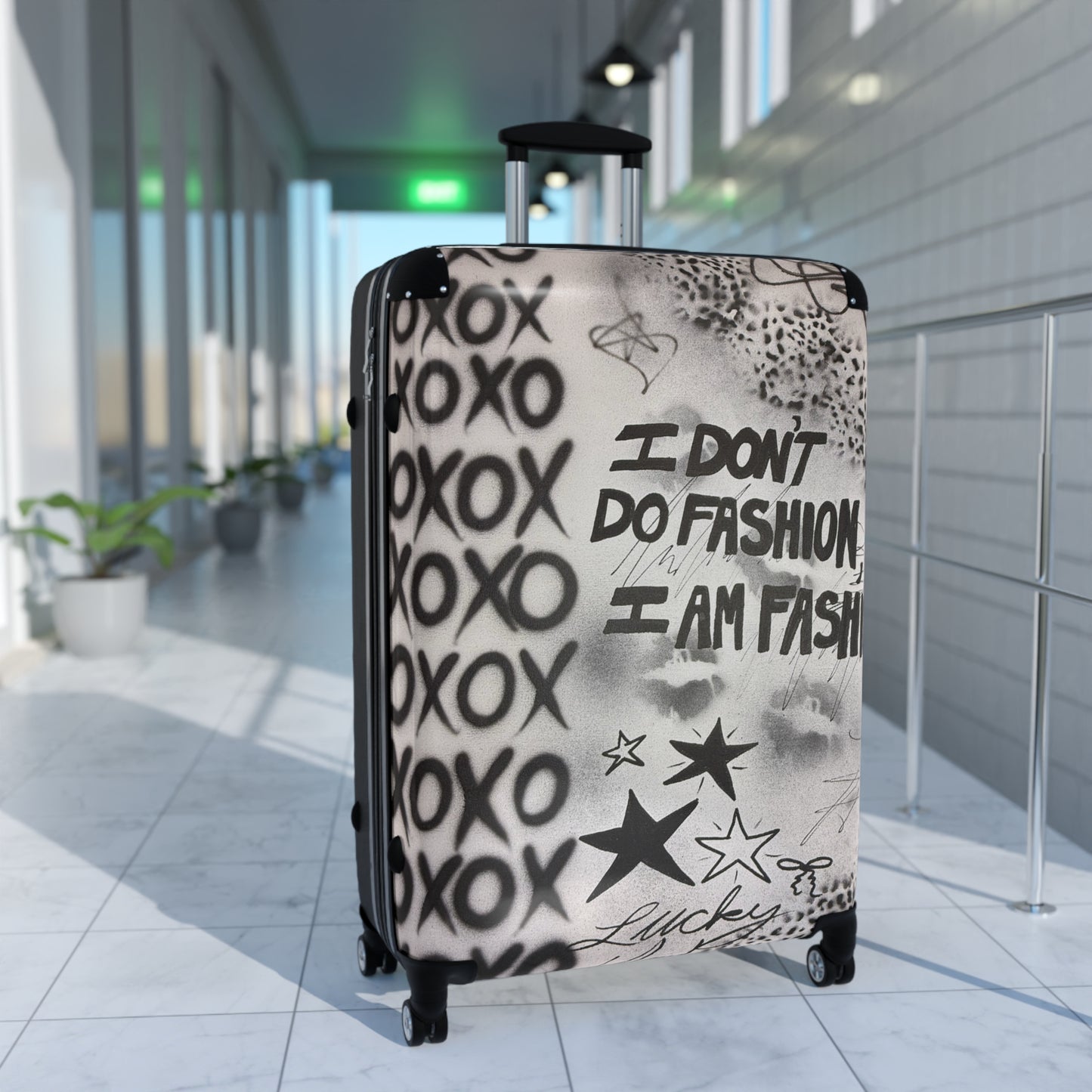 "i am fashion" airbrush suitcase