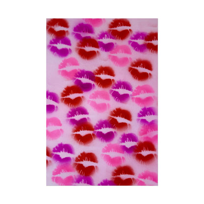 "mwah!" airbrush rolled print