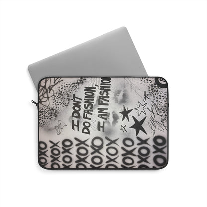 "i am fashion" airbrush laptop sleeve