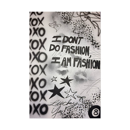 "i am fashion" airbrush rolled print