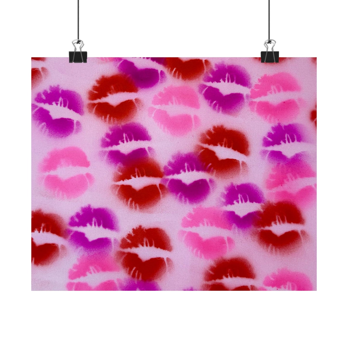 "mwah!" airbrush horizontal print