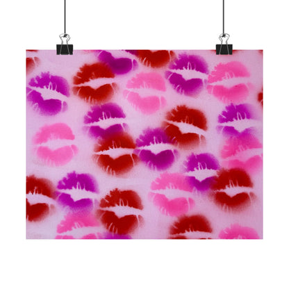 "mwah!" airbrush horizontal print