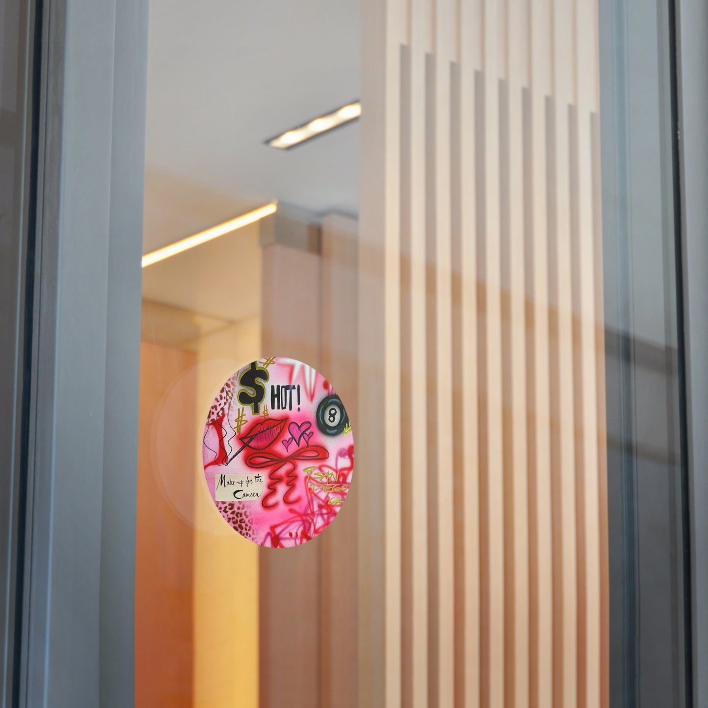 "IT girl" airbrush vinyl sticker