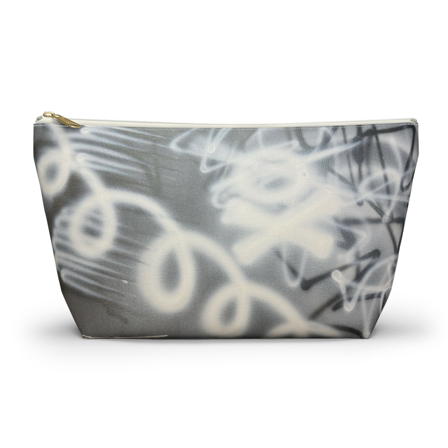 "spatial blur" airbrush makeup pouch
