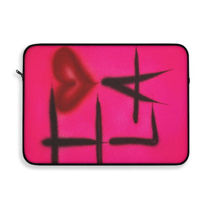 "i <3 la" airbrush laptop sleeve